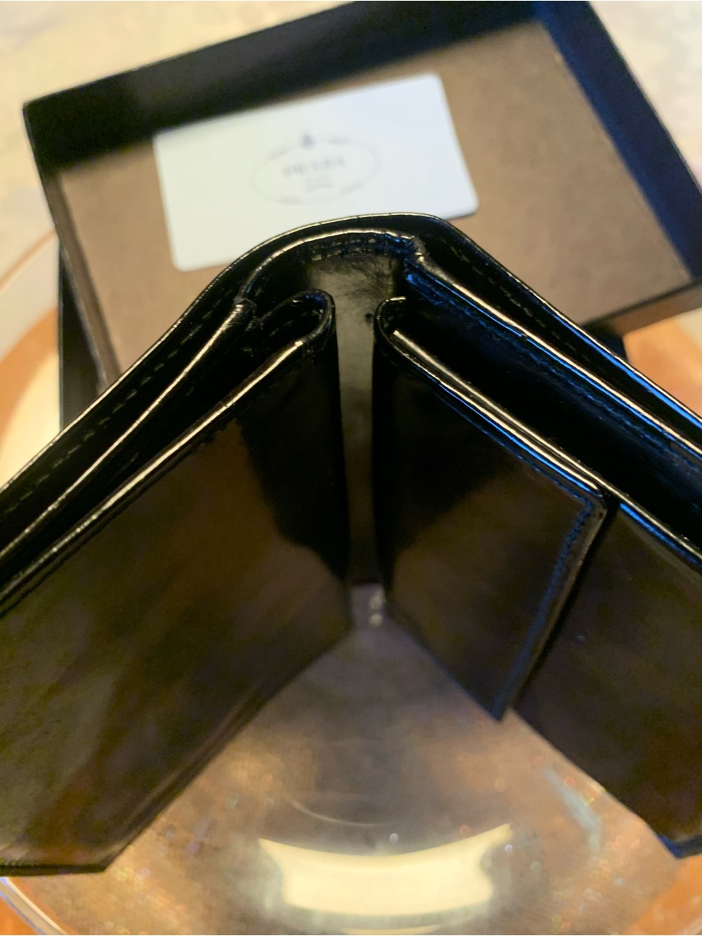Prada Milano Black Patent Fold wallet. Presentation Box with Card. - Picture 5 of 10